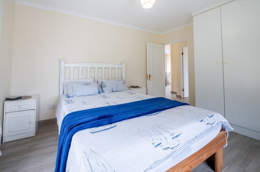 To Let 3 Bedroom Property for Rent in Costa Sarda Western Cape
